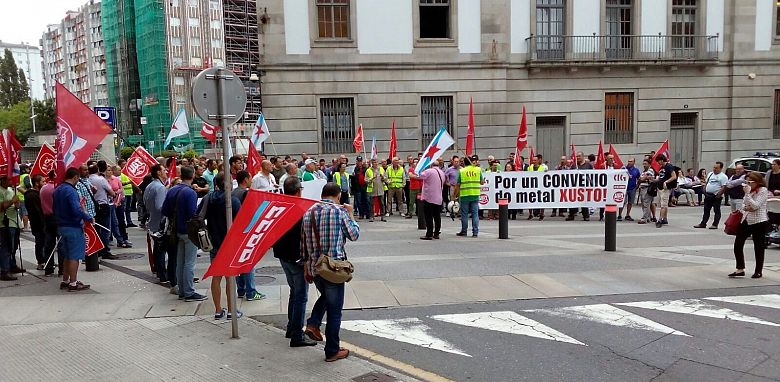 17-07-05 ProtestaAutobusesMetalPontevedra09.jpg